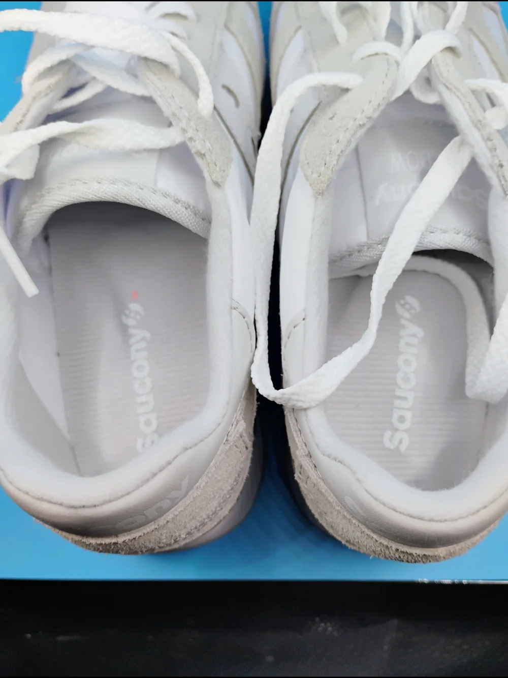 Saucony Men's Shadow Gray and White Retro Runner Sneakers